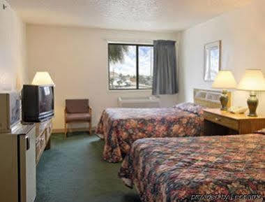 Super 8 By Wyndham Aransas Pass Hotel Exterior photo